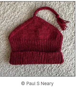 Bonnet rouge tricoté contre l'ICE