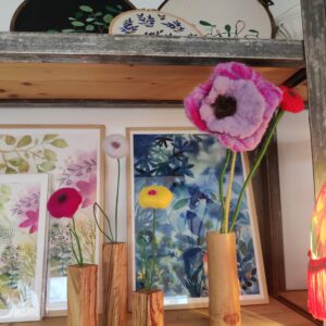 Décorations faites main en laine